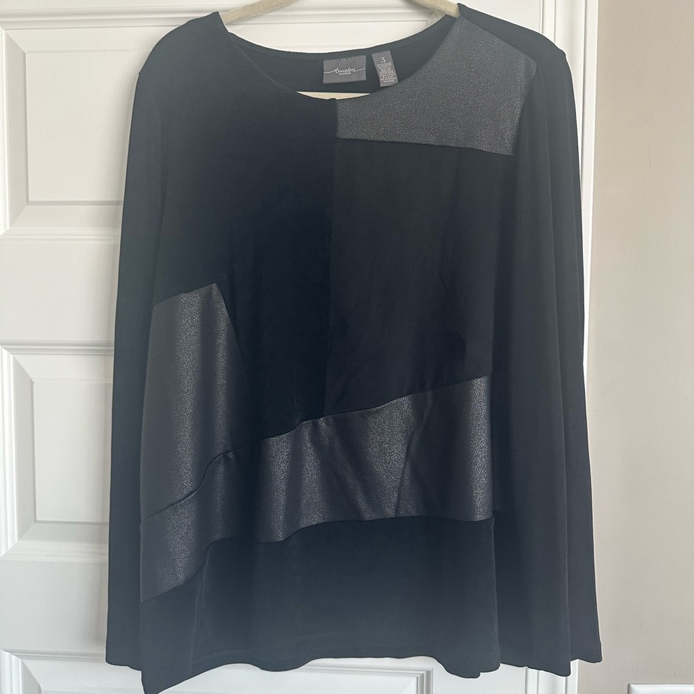 Chico's Black Mixed-Texture Top Chicos 3 Fits 14/16